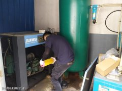 螺桿空壓機用什么型號潤滑油？礦物油